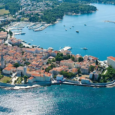 Albatros Plava Laguna Hotel 4*
