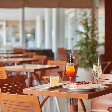 Albatros Plava Laguna