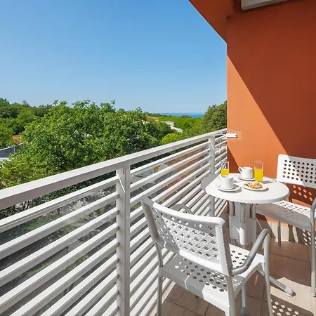 Albatros Plava Laguna