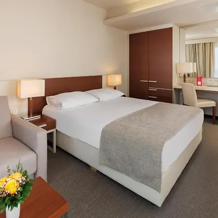 Albatros Plava Laguna