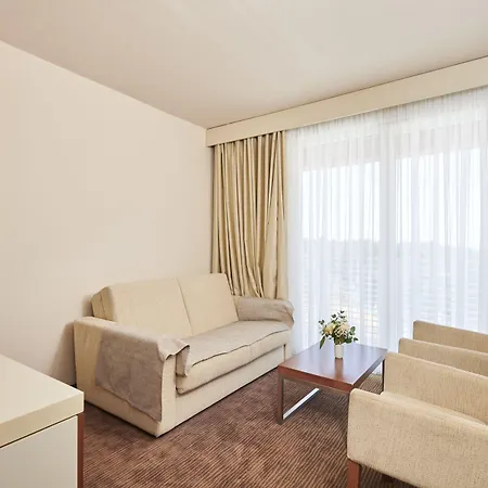 Hotell Albatros Plava Laguna 4*