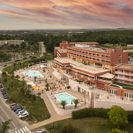 Albatros Plava Laguna