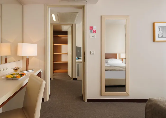 Albatros Plava Laguna 4*