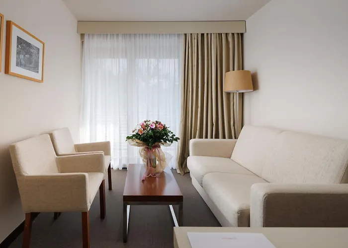 Albatros Plava Laguna Ξενοδοχείο 4*