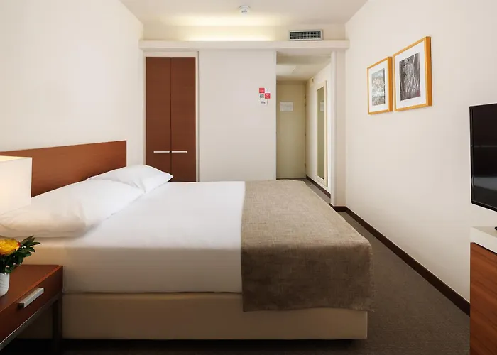 Albatros Plava Laguna 4* Πόρετς