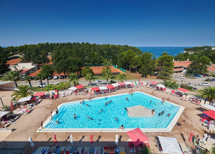 Albatros Plava Laguna Ξενοδοχείο 4*