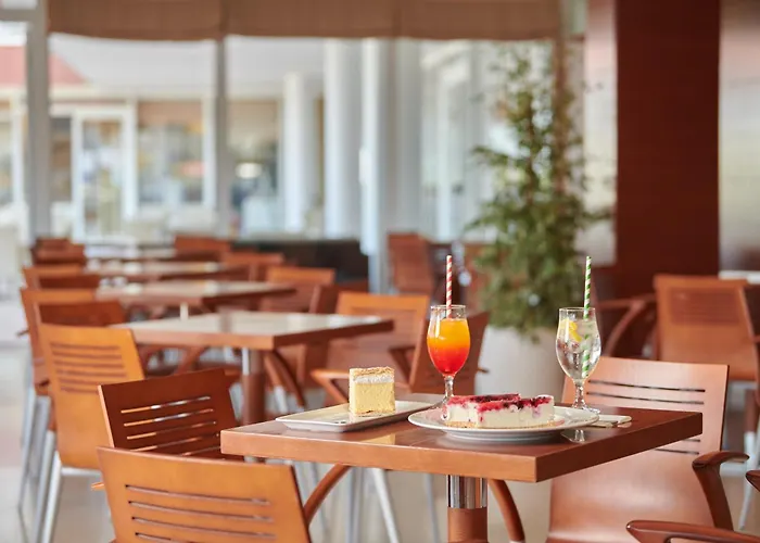 Albatros Plava Laguna