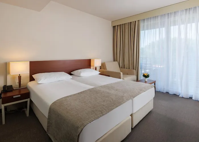 Albatros Plava Laguna 4*