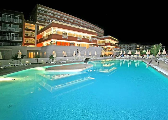 Albatros Plava Laguna Szálloda 4*