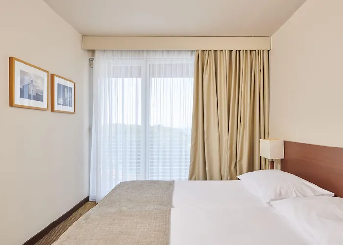 Albatros Plava Laguna 4*